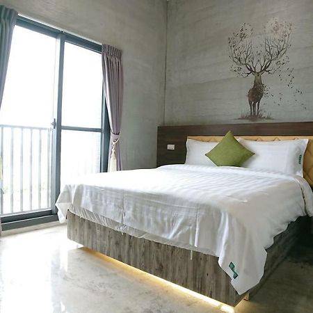 Tree House Apartment Hualien City Exterior photo