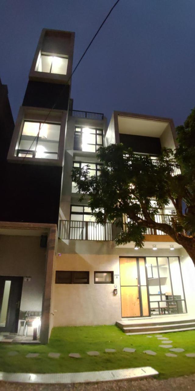 Tree House Apartment Hualien City Exterior photo